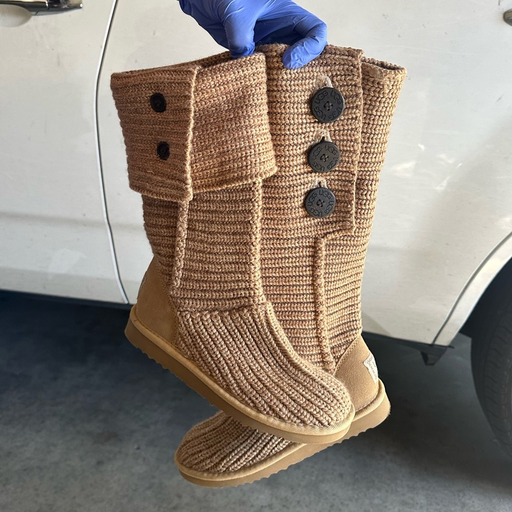 UGGS boots